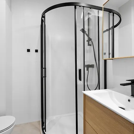 Stylowe Z Balkonem Blisko Rynku By Renters * Познань