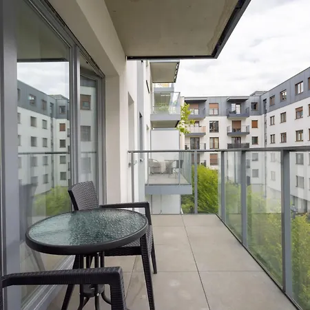 Stylowe Z Balkonem Blisko Rynku By Renters *