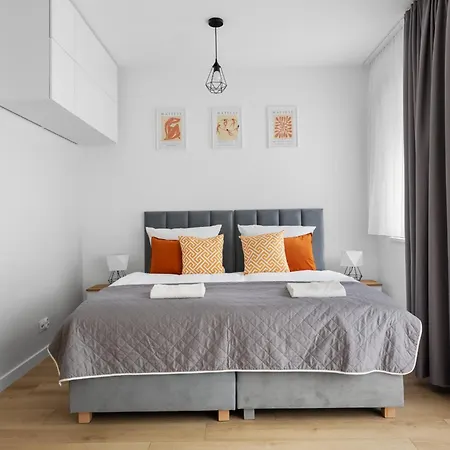 Апартаменти Stylowe Z Balkonem Blisko Rynku By Renters